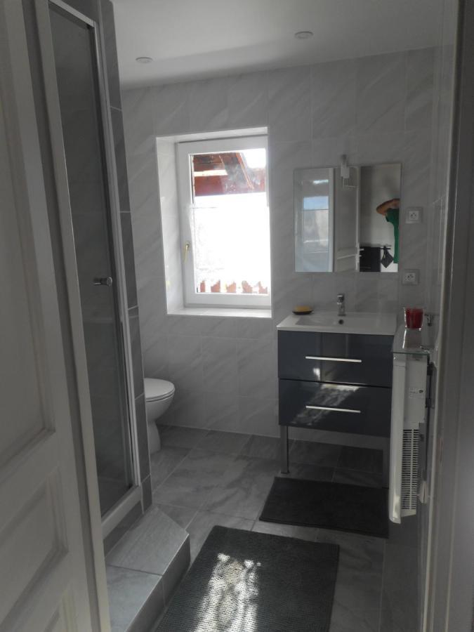 Bed and Breakfast Juste Pour Le Plaisir Saint-Pierre-dʼAlbigny Exterior foto